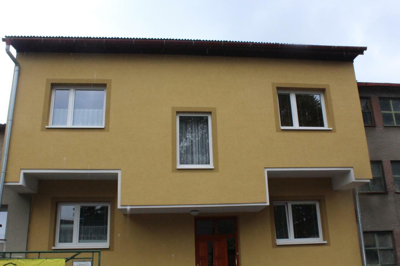Privat Bea Apartment Podturen Екстериор снимка