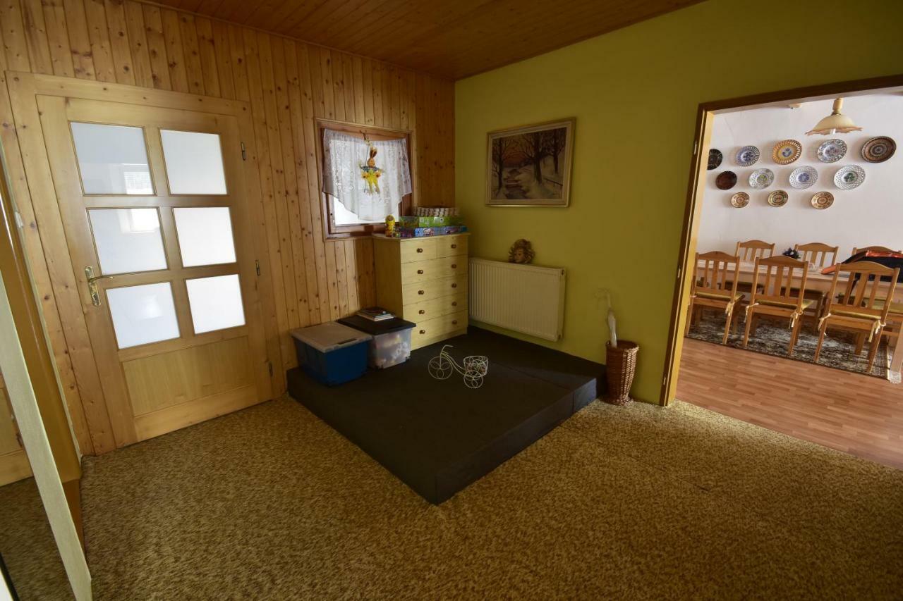 Privat Bea Apartment Podturen Екстериор снимка